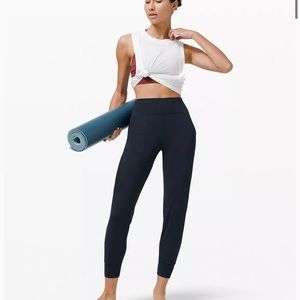 Lululemon Align high rise joggers 28”